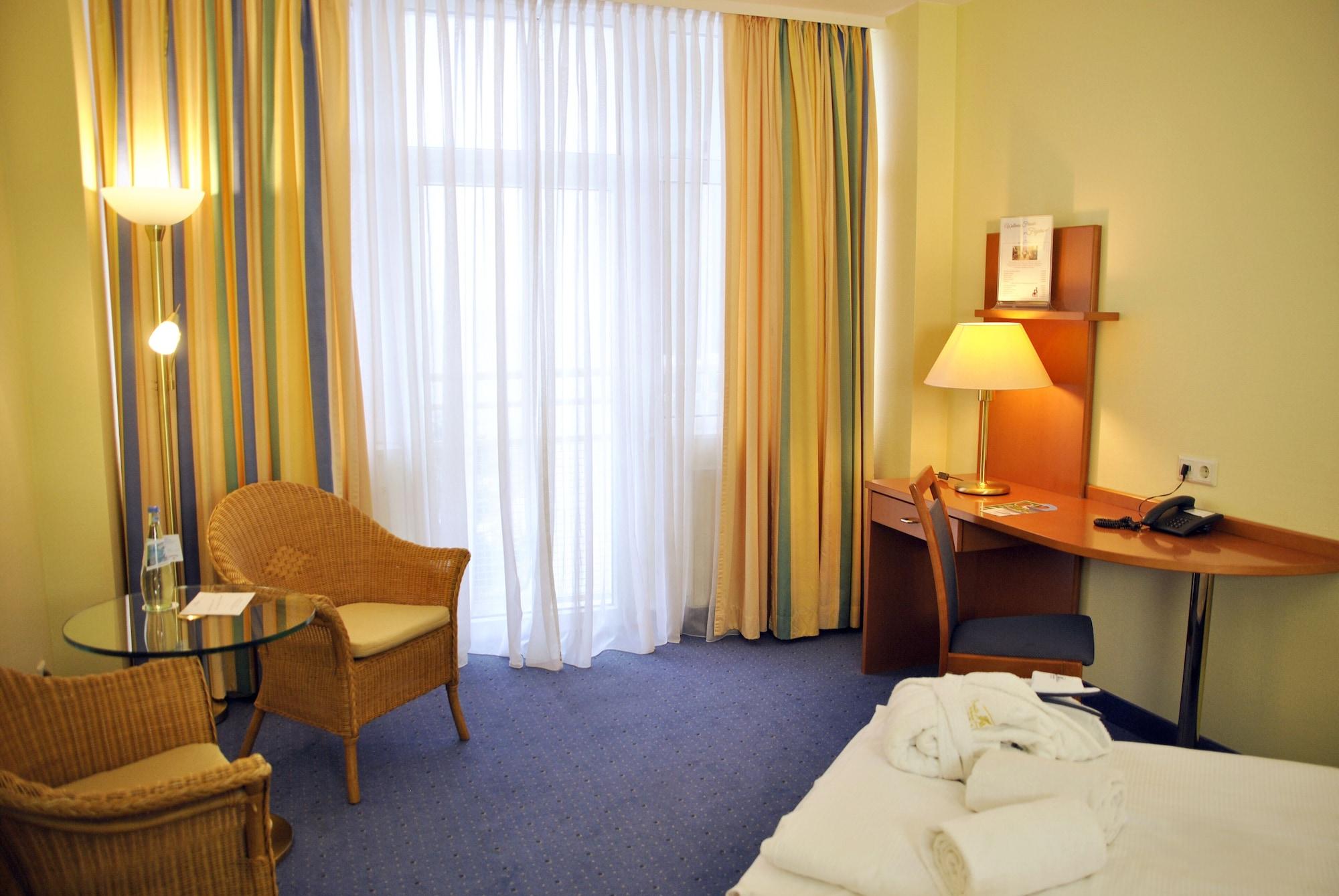 Arkona Strandhotel ビンツ エクステリア 写真