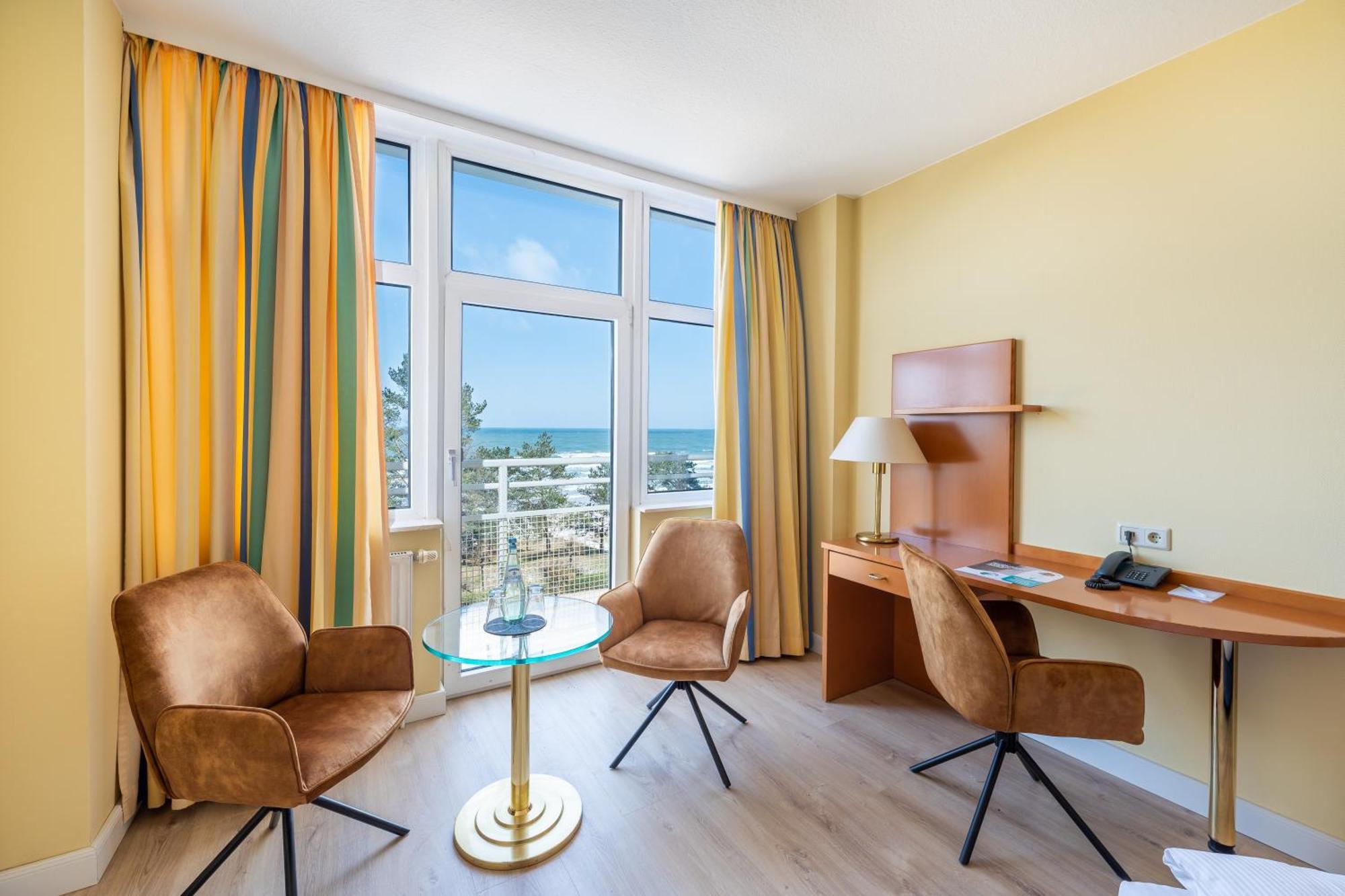 Arkona Strandhotel ビンツ エクステリア 写真